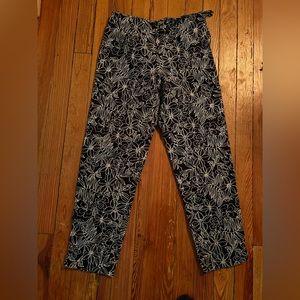 Ann Taylor navy and white floral patterned capris, size 2